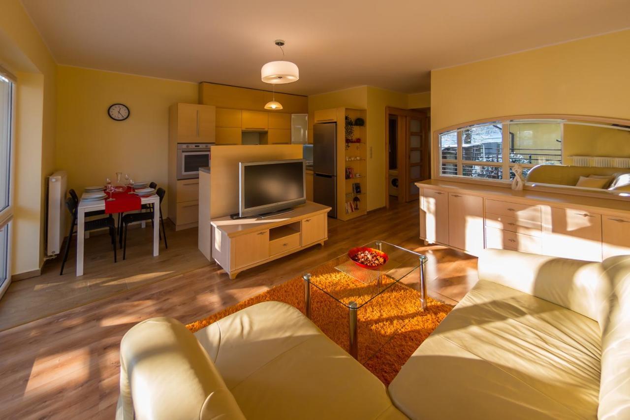 Komfortowy Apartament W Centrum Ustronia エクステリア 写真